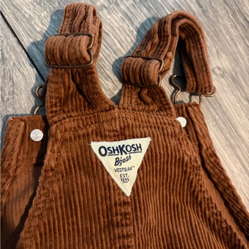 OshKosh B'gosh Corduroy Button-Front Overalls in Dress Rust Brown 100% Cotton - Picture 4 of 6
